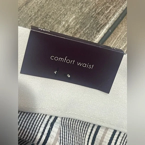 Women's High-Rise Ankle Tapered Pants - Ava & Viv Size 26 NWT Comfort Waist - Picture 5 of 11